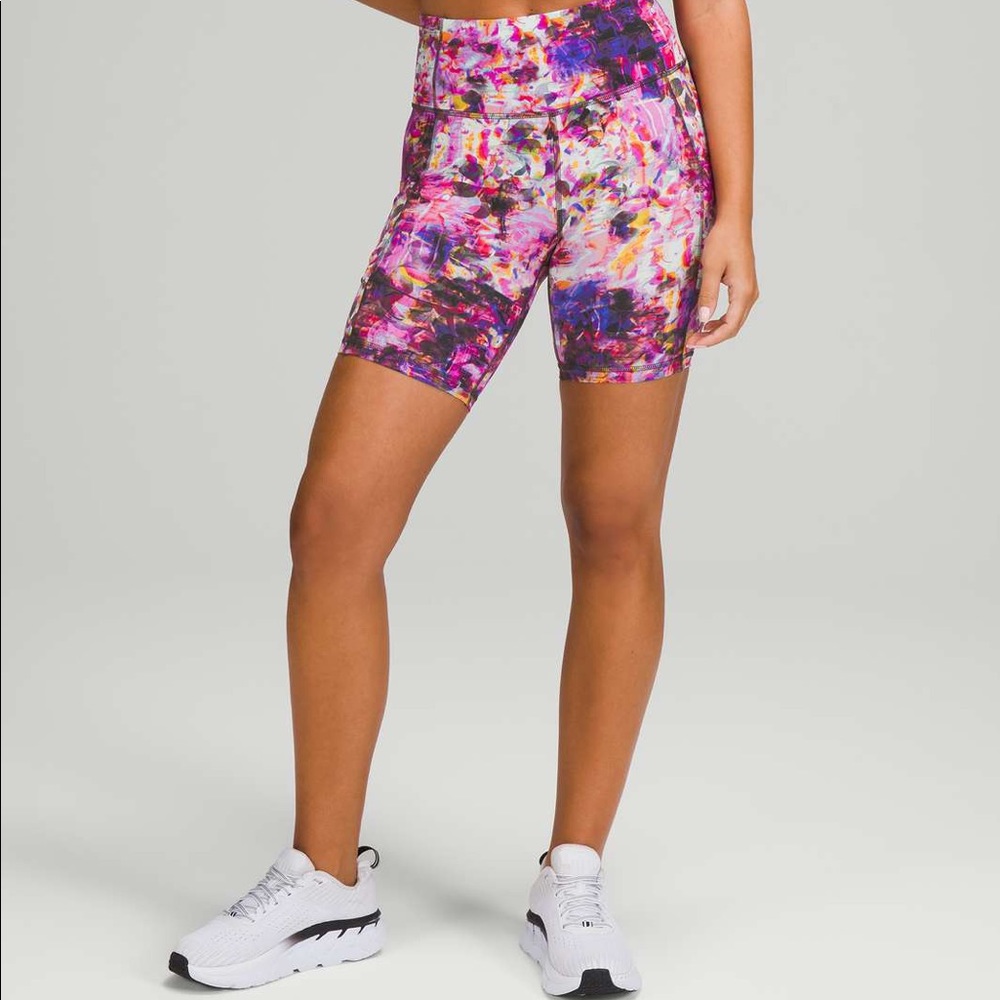 Lululemon SeaWheeze 2021 Fast & Free High Rise Shorts 8" Flash Floral Multi 0